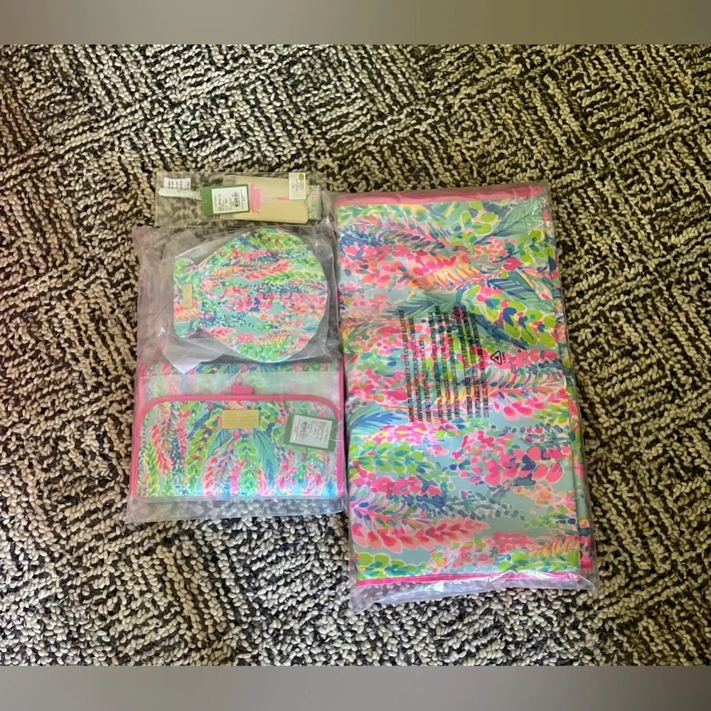 Lilly Pulitzer Travel Set Catch The Wave - Picture 12 of 16